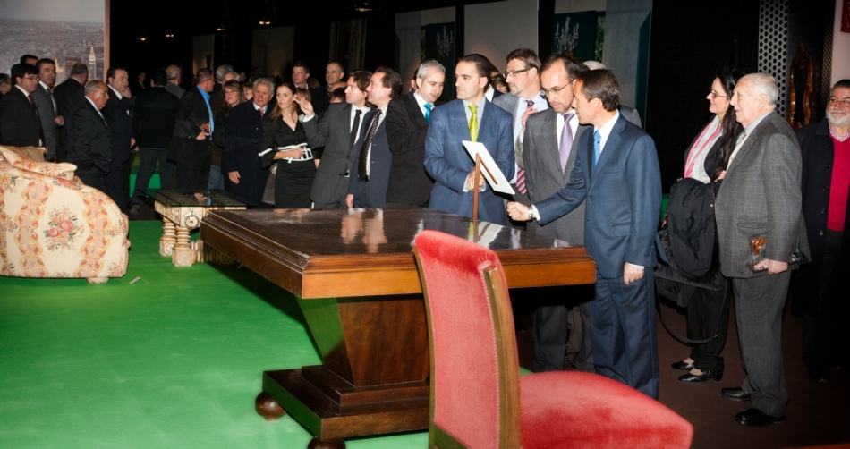 Feria del Mueble Yecla abre las puertas de la exposición conmemorativa del 50º aniversario.